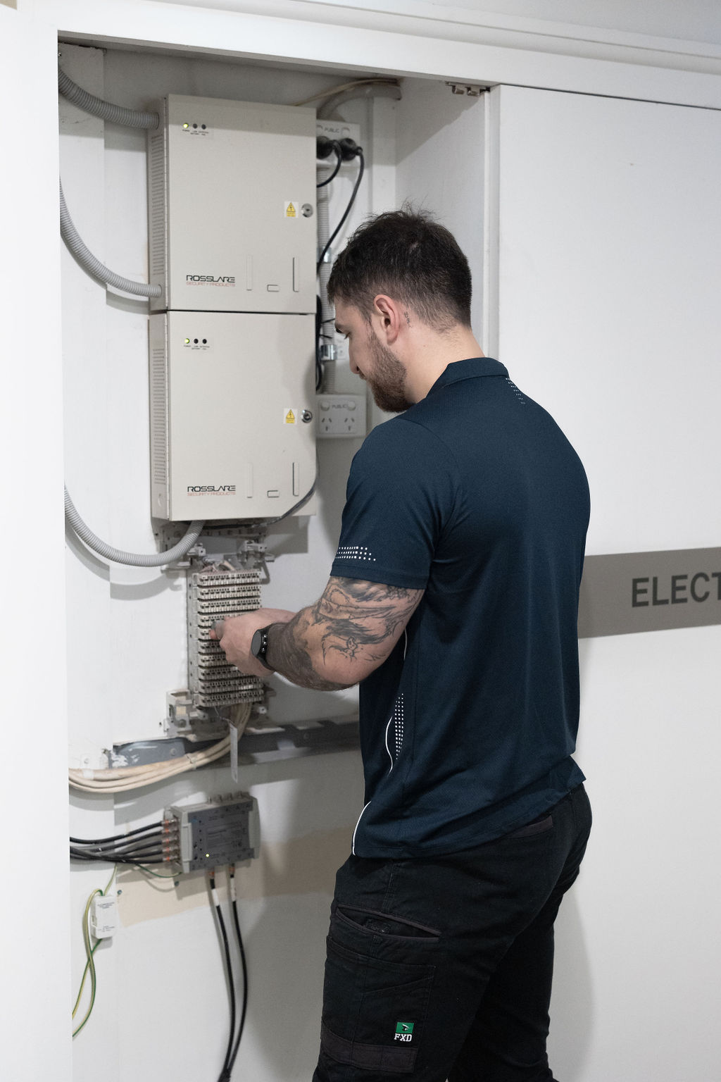 JEN Electrical on site