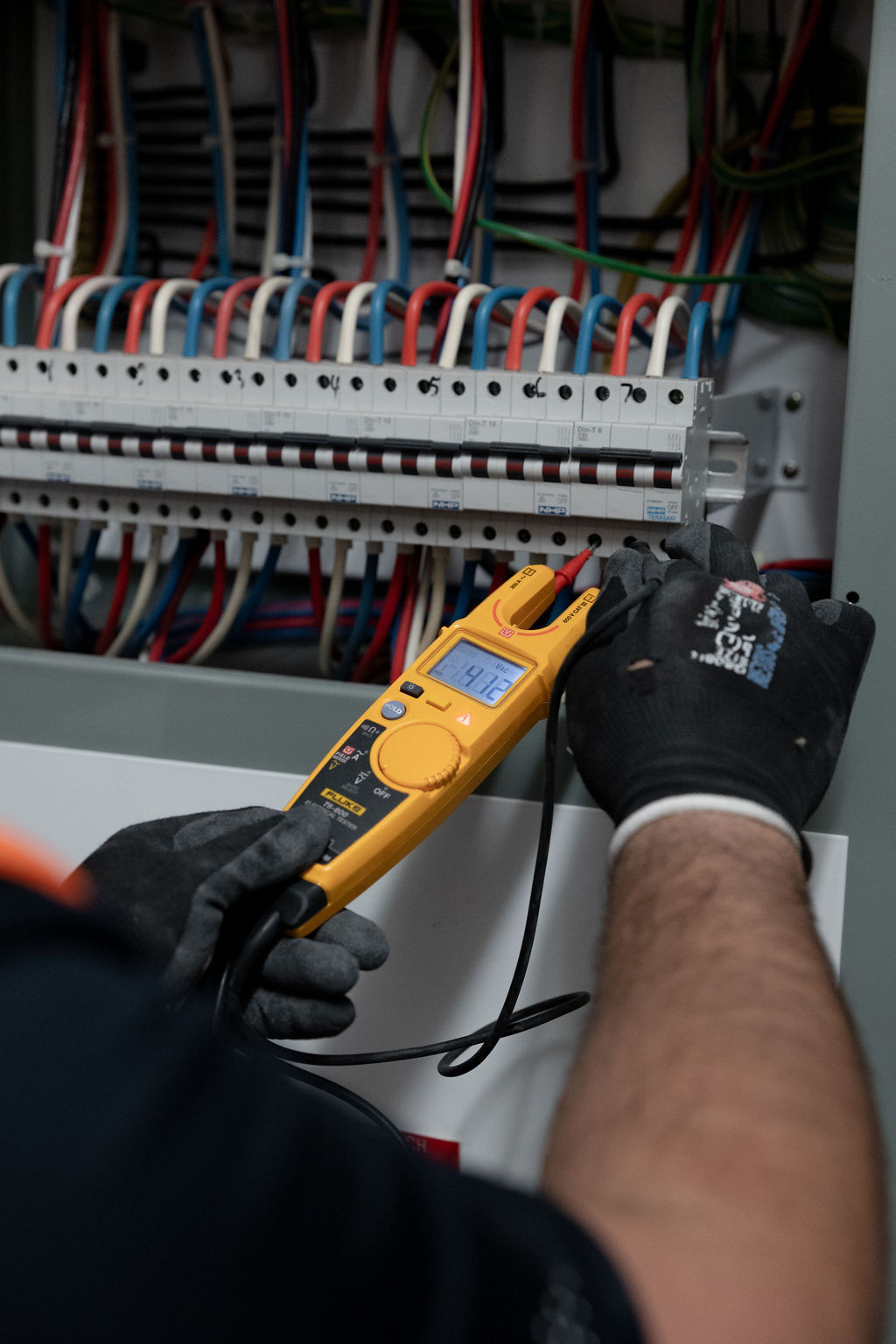 JEN Electrical electrician